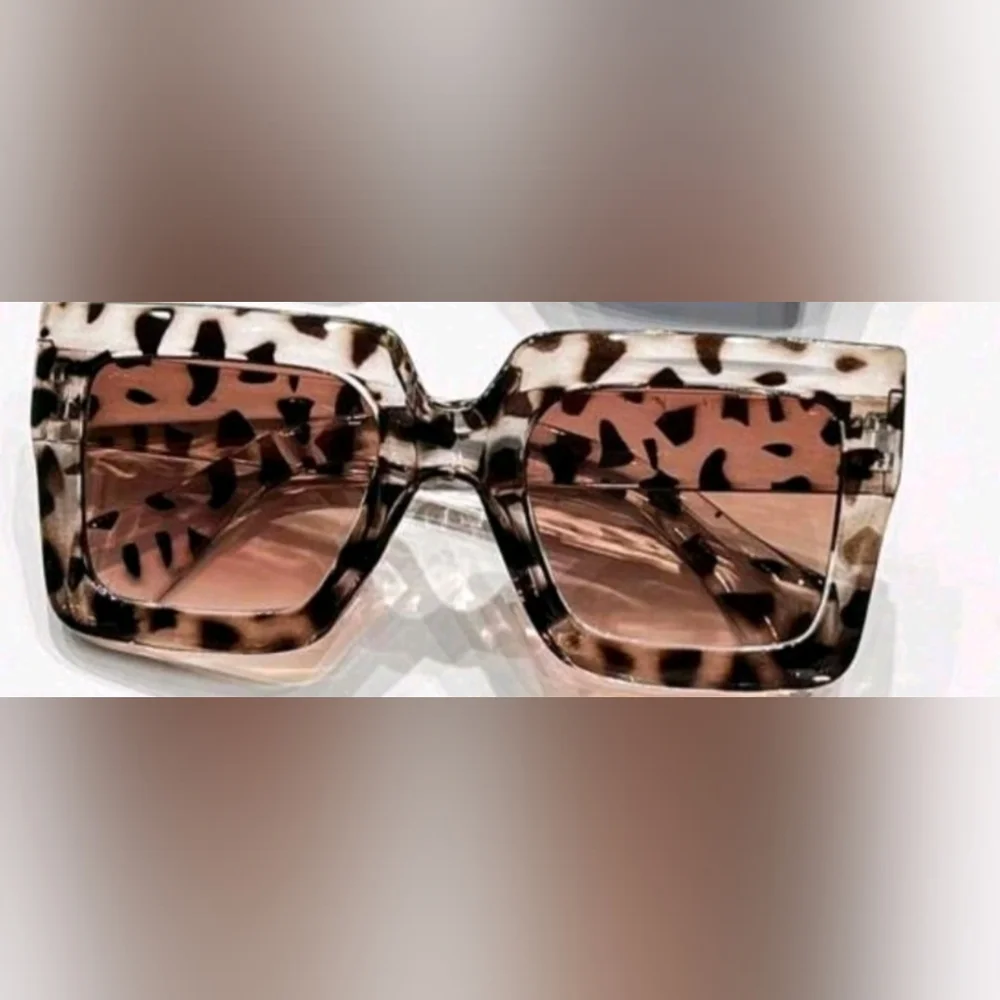 NEW Brown And Clear Oversized Fashion Glasses